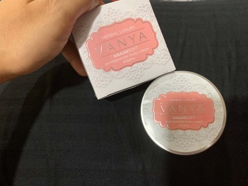 Vanya’s Pomegranate Body Cream